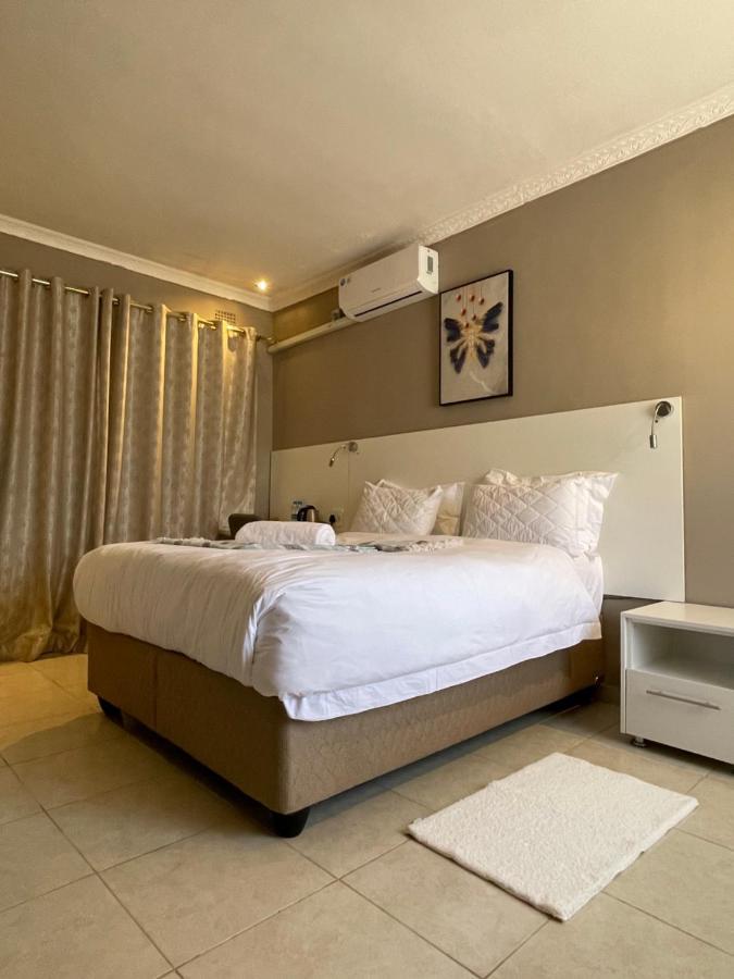 Legends Executive Lodge Choma 外观 照片